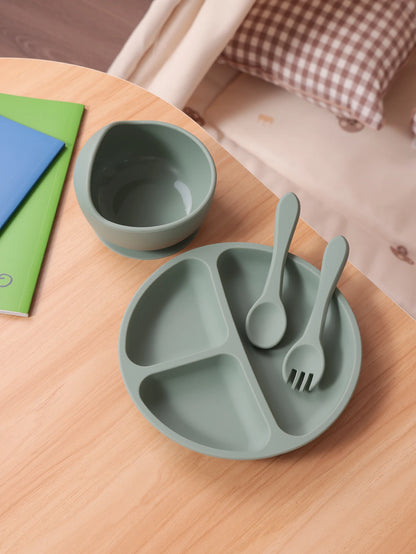 4PCS Baby Silicone Feeding Set Suction Dishes Plate Spoon Fork BPA